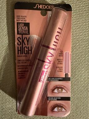 🌞 4/$20 Item - Shedoes Lash Sensational Sky High Mascara - Very Black